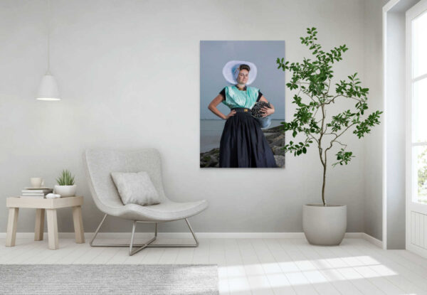 Introspectieve elegantie op het trand - Afbeelding 2